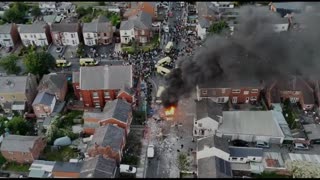 Southport Riot, On Ground Footage of Initial Riot 30 mins Straight