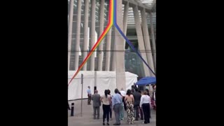 Mexicans ripping the rainbow-fuckers flag to Ribbons