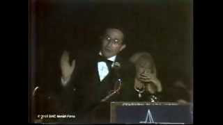 1980: Elizabeth Taylor and Rabbi Marvin Hier at Simon Wiesenthal Center Banquet