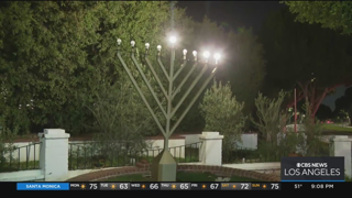 Beverly Hills community rallies together after man vandalizes menorah display