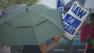 More than 1,300 Arlington GM plant workers go on strike