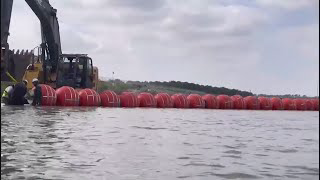 Appeals court orders Texas to remove floating buoys from Rio Grande