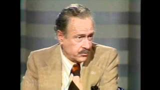 Marshall Mcluhan Full lecture: The medium is the message - 1977 part 2