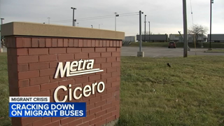 'Rogue' buses are trying to dump migrants in Chicago suburbs and leave