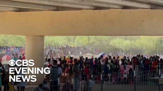 Thousands of Haitian migrants converge on Texas border town