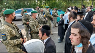 Hasidic Breslov Pilgrims at Ukraine Border Refuse to Return Despite Israelâ€™s Plea