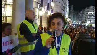 Police officers in Valencia  ''We are with the people, not with corrupt politicians