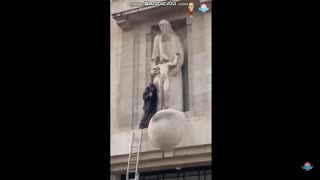 The legend David Chick smashing up PEDO Eric Gill statue outside the BBC - Absolute geezer