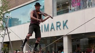 Kwabana Lindsay Tightrope Violinist in Nottingham