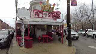 CHEESESTEAK REVIEW: PAT’S (The Inventor of The Cheesesteak) IS IT A TOURIST TRAP?