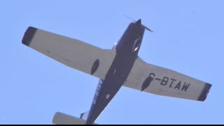 Strange planes flying illegally low over homes in Lake Wales. Still image perp unsafe fly prohibited airspace