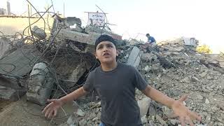 Boy from Gaza fights back with music - Shouting At The Wall (Official Video)