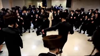 Jews dance to Meshuggah