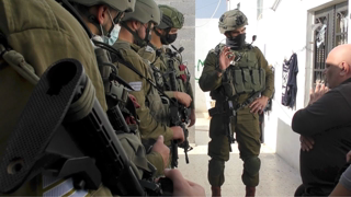 Occupation routine: Israeli soldiers once again harass Daâ€™na  family at their Hebron home