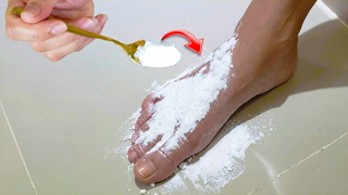 Put baking soda on my feet and you won't believe what happened