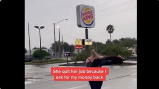 BURGER KING EMPLOYEE LOSES IT AND THREATENS TO KILL HERSELF, WHAT HAPPENED TO HAVE IT YOUR WAY ?