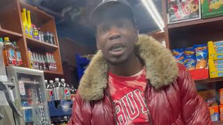 CUSTOMER GOES OFF cause he seen the video I posted of him stealing #chicago