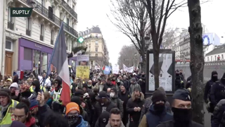 LIVE: Yellow Vests march through Paris to protest against 'vaccination pass' and other govt policies