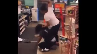 Shit talking customer gets blasted by Oâ€™Reily Auto Parts employee after fight in Dayton, Ohio