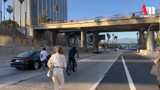 LA: Pro-abortion protesters shut down the freeway&use sticks to attack drivers who wonâ€™t stop