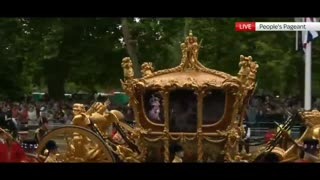 PROOF THE QUEEN IS A CGI HOLOGRAM!?